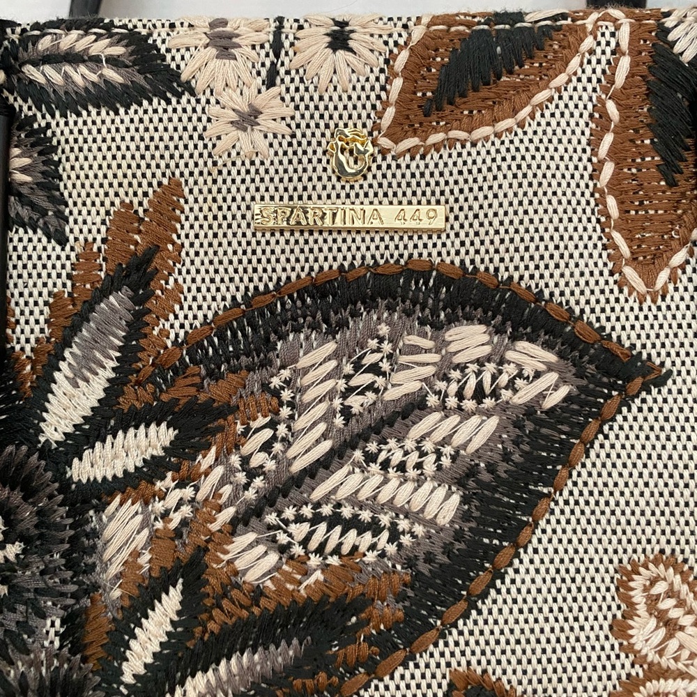 Spartina 449 Floral Tapestry Tote in Beige, Brown & Black NWOT - Picture 2 of 11
